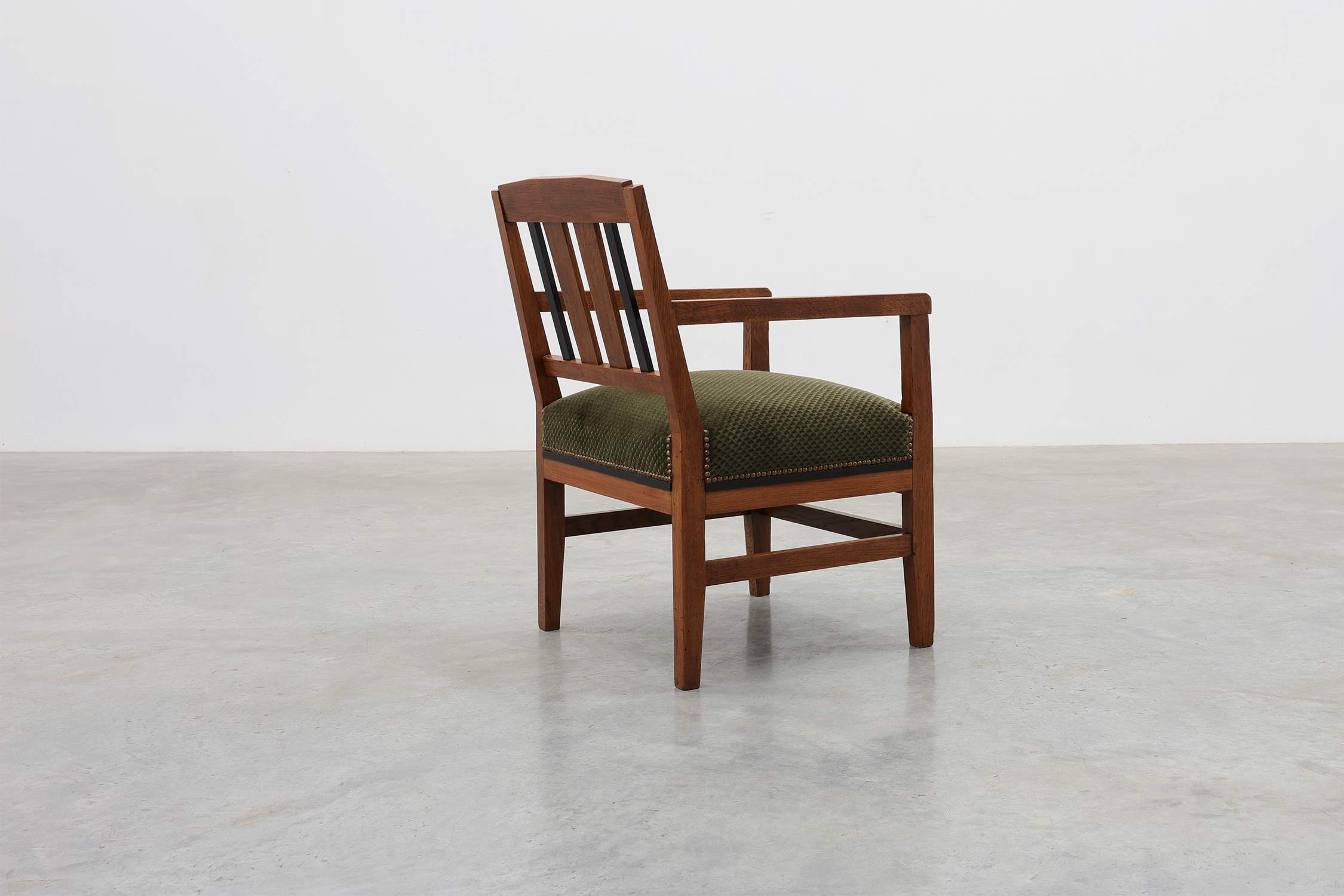 Amsterdamse School Oak Armchair with Green Velvet Seat, Netherlands, 1920sthumbnail